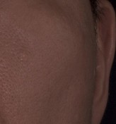 오른쪽 광대 원본